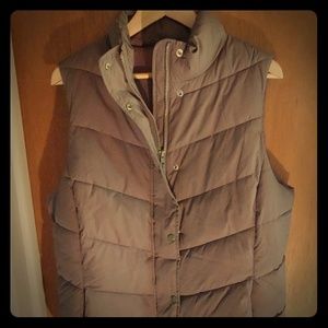Gap puffy vest